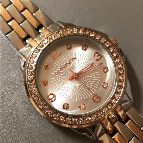 Watch - Picture 4 of 4